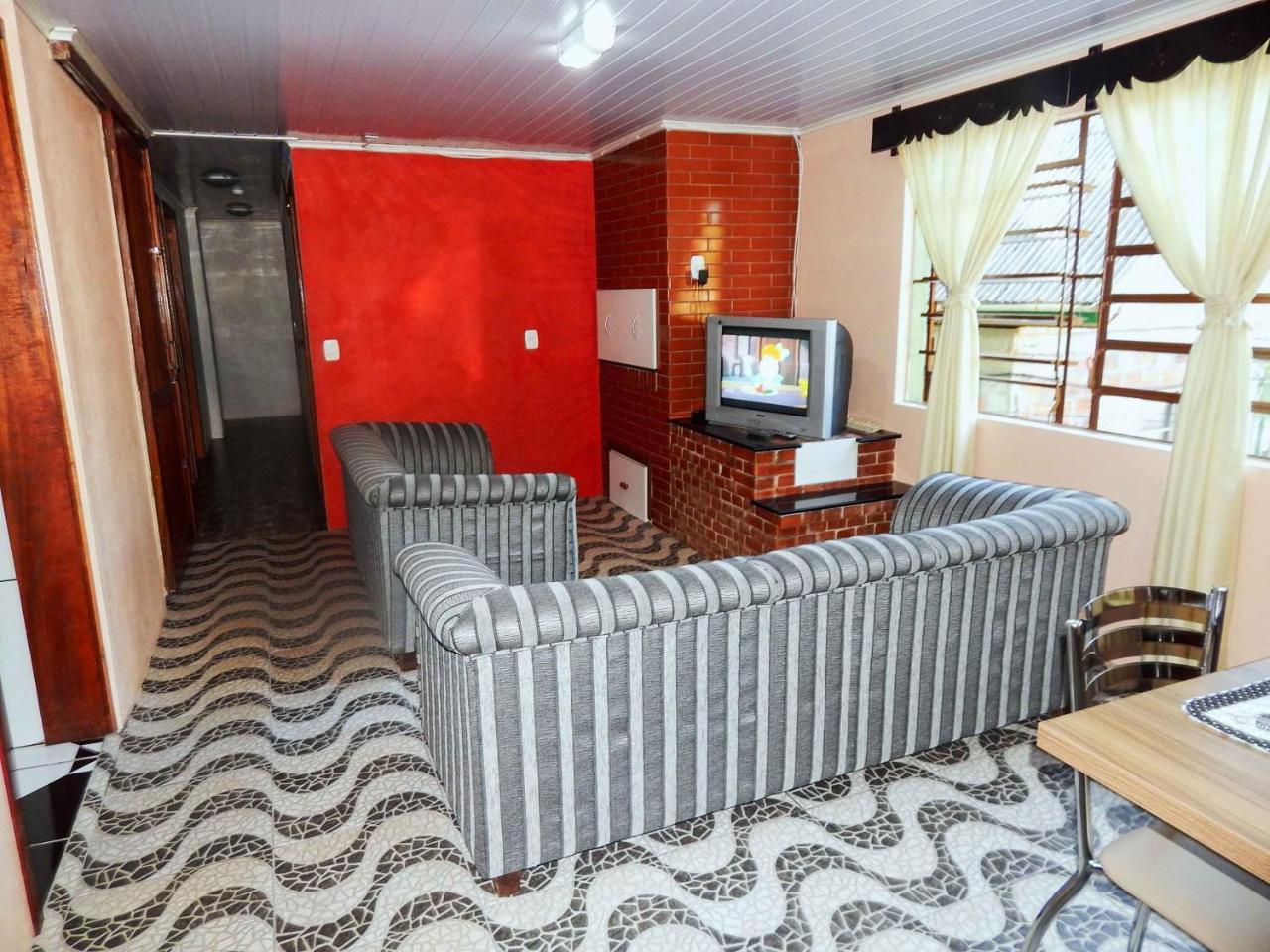 Gramado Suites Residence Possui 5 Quartos E 5 Banheiros Kültér fotó